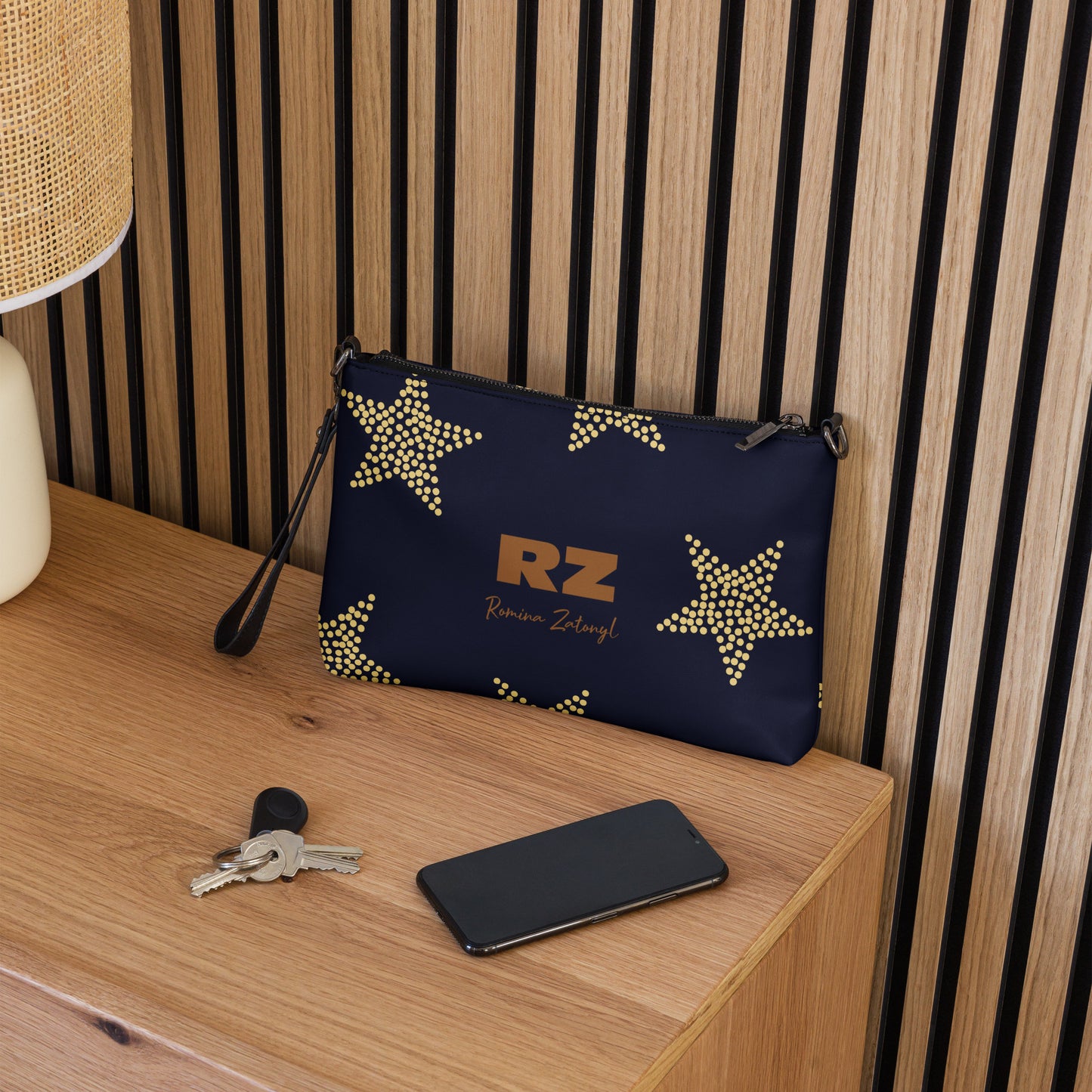 Bolso con correa RZ