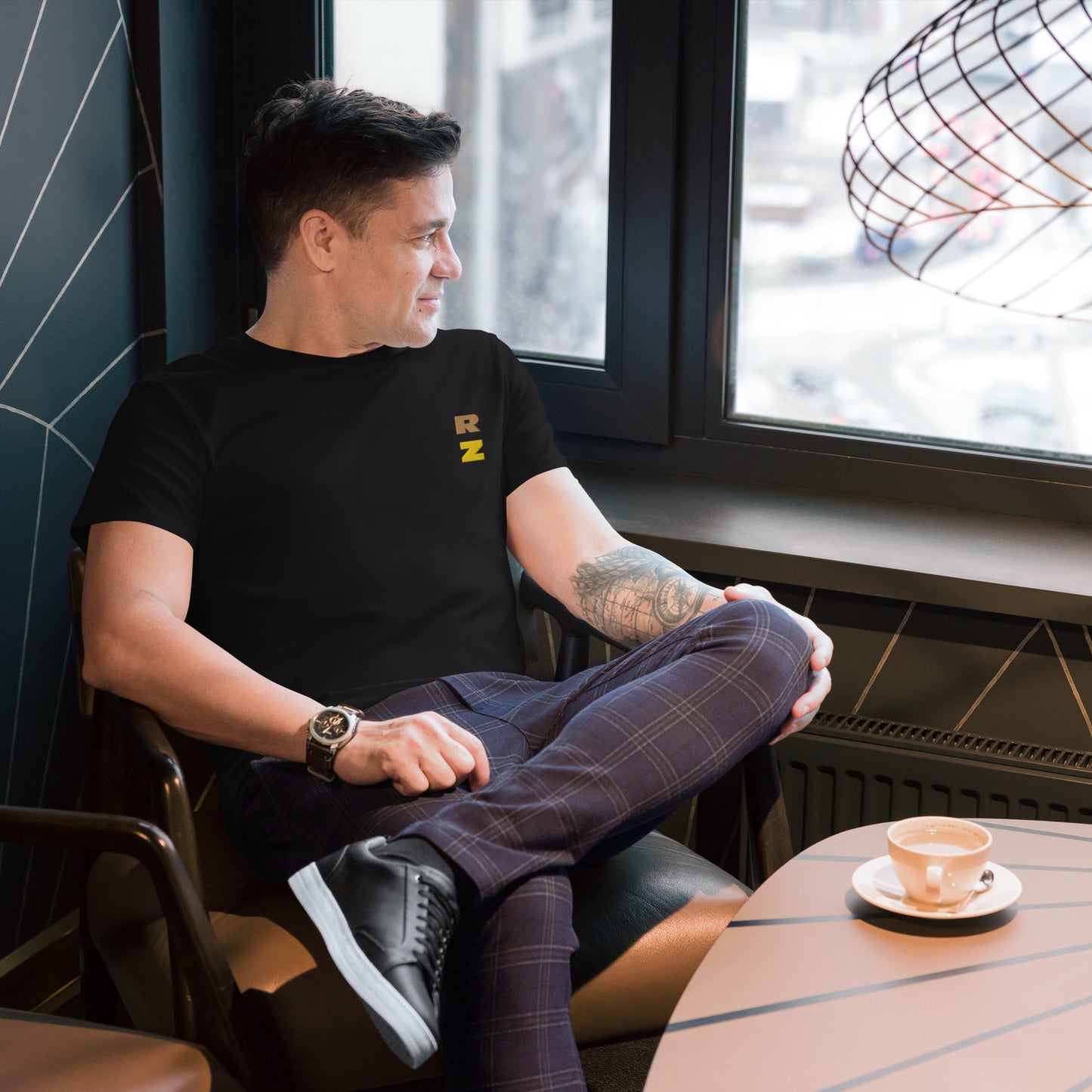 Camiseta RZ premium hombre, bordada de algodón