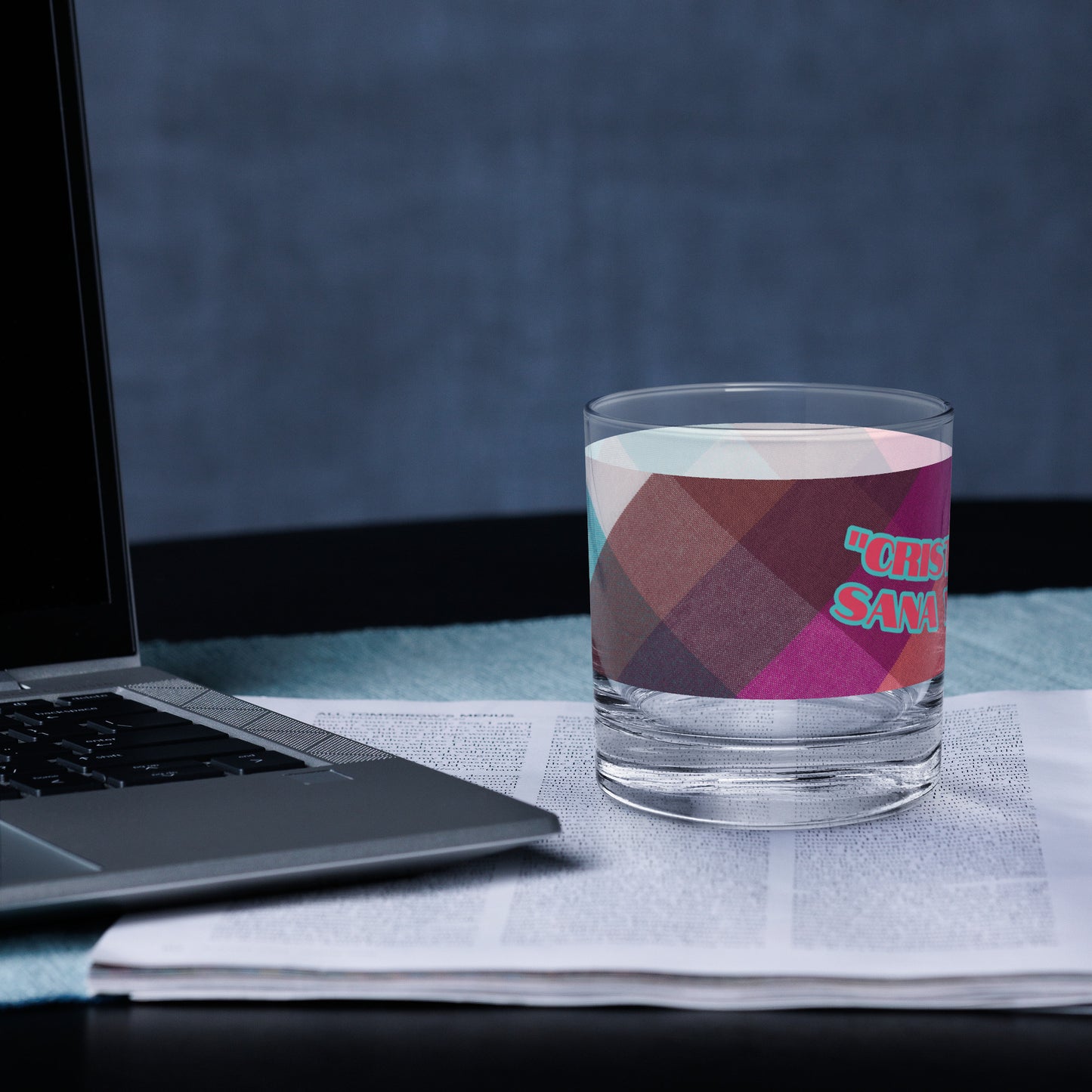 Vaso de cristal del Ministerio de Liberación